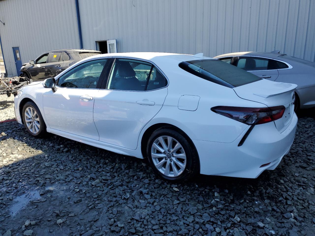 Photo 1 VIN: 4T1G11AK1NU658729 - TOYOTA CAMRY 