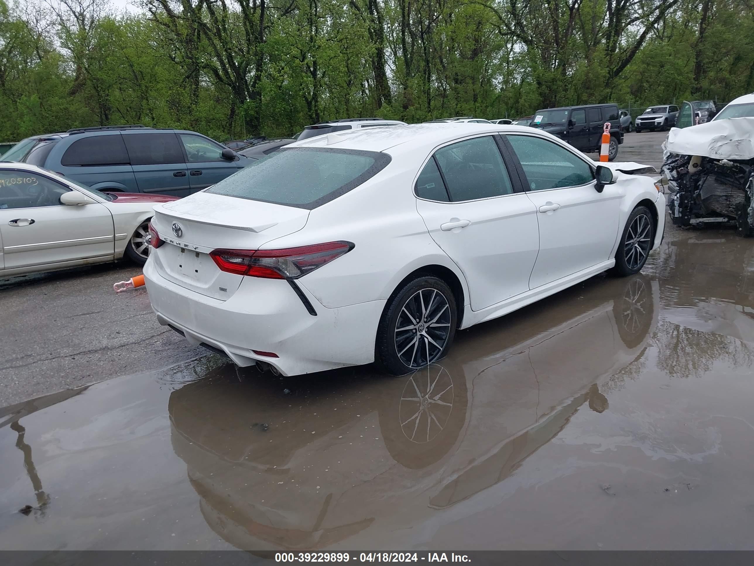 Photo 3 VIN: 4T1G11AK1NU660285 - TOYOTA CAMRY 