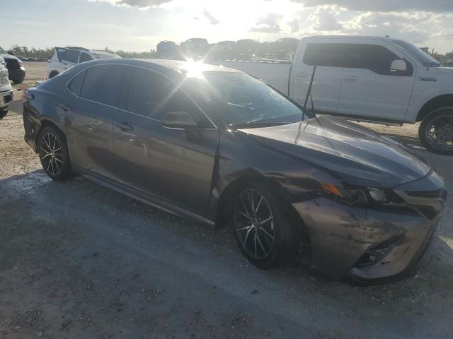 Photo 3 VIN: 4T1G11AK1NU675868 - TOYOTA CAMRY SE 