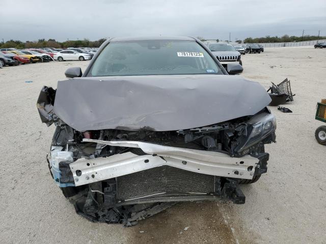 Photo 4 VIN: 4T1G11AK1NU690063 - TOYOTA CAMRY 