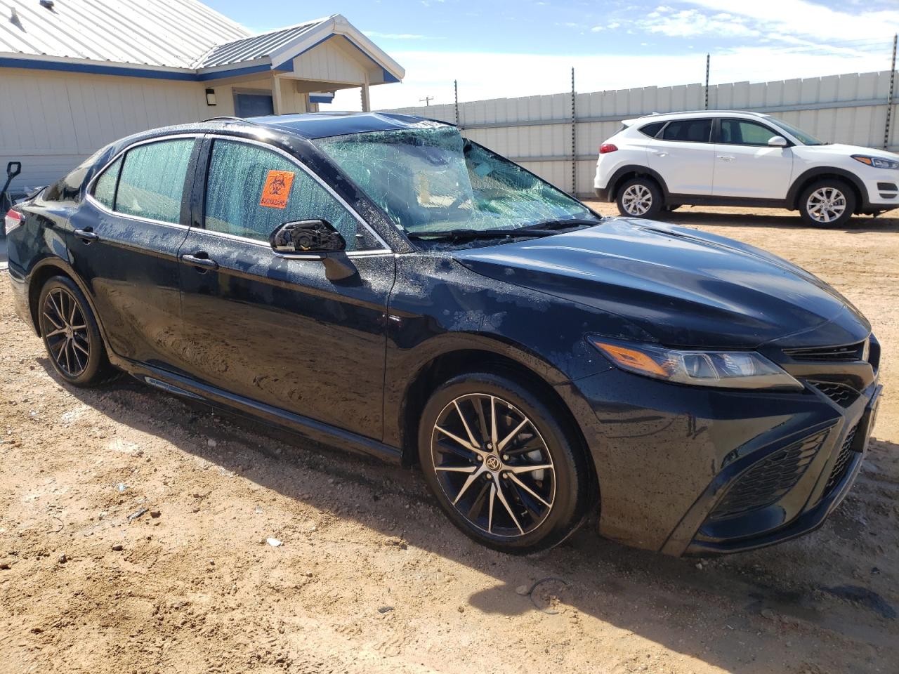 Photo 3 VIN: 4T1G11AK1NU695229 - TOYOTA CAMRY 