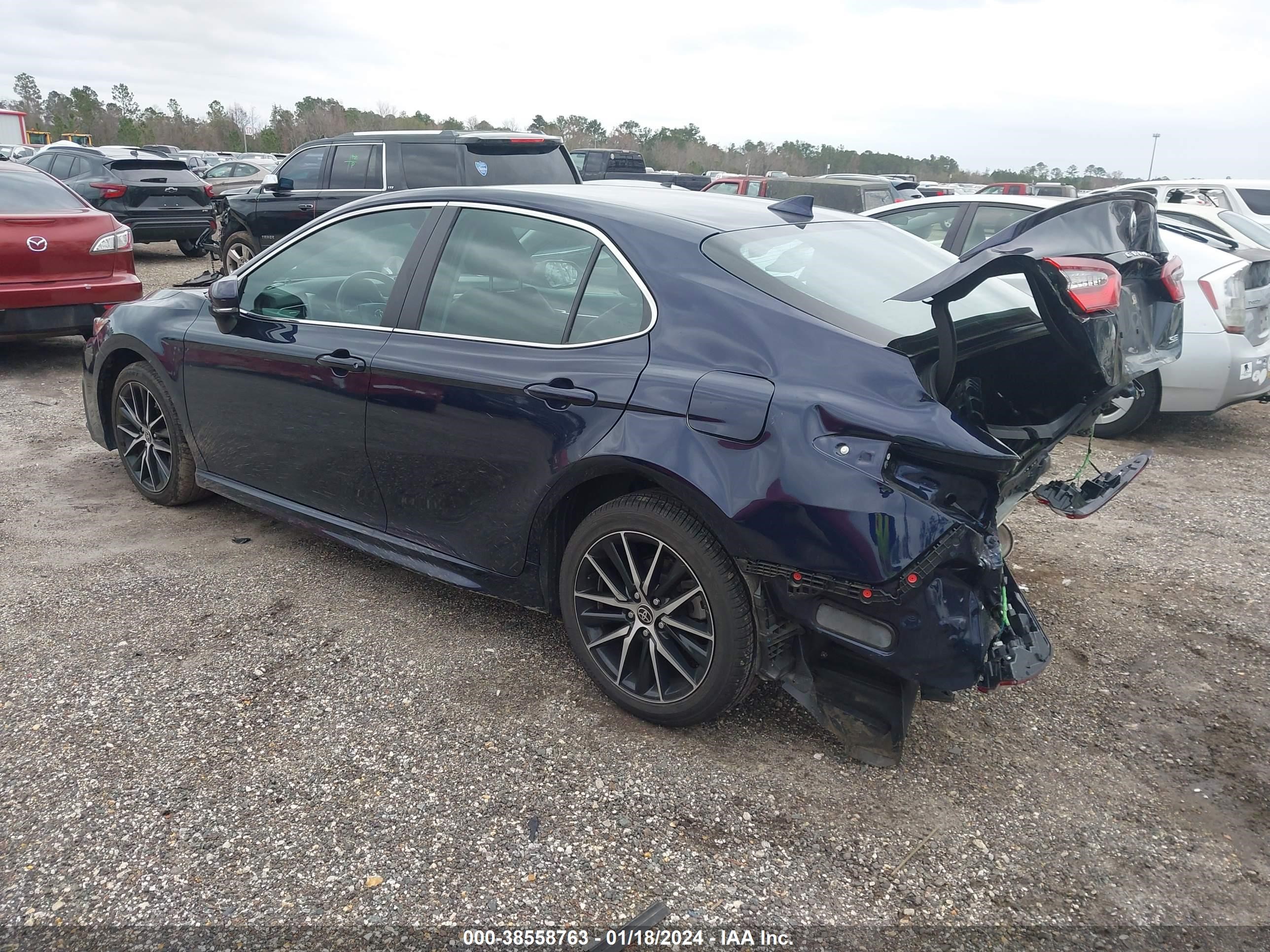 Photo 2 VIN: 4T1G11AK1NU710084 - TOYOTA CAMRY 