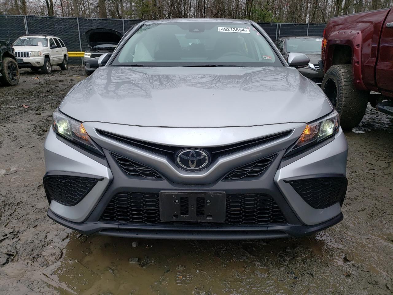 Photo 4 VIN: 4T1G11AK1NU718685 - TOYOTA CAMRY 