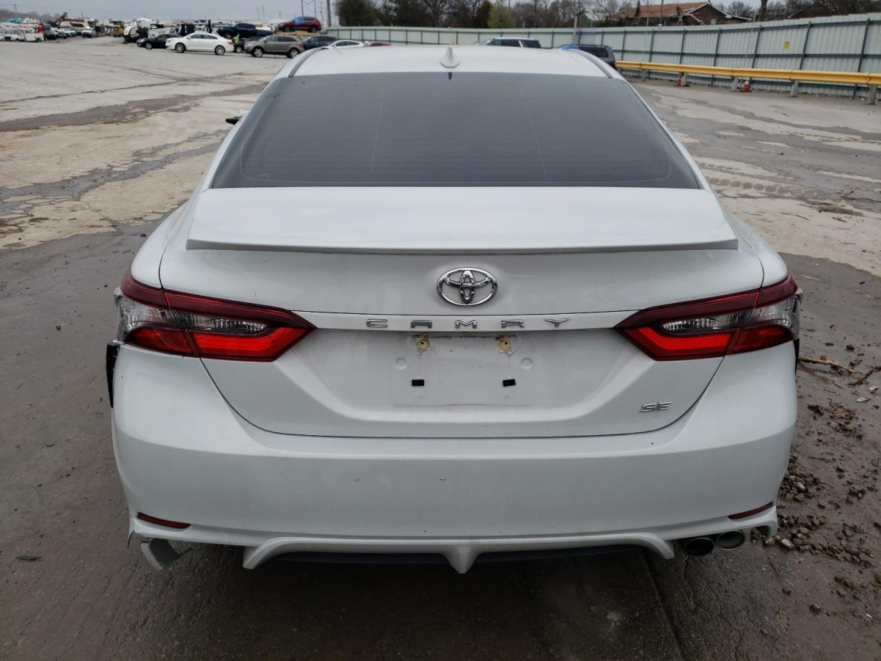 Photo 5 VIN: 4T1G11AK1PU173803 - TOYOTA CAMRY 