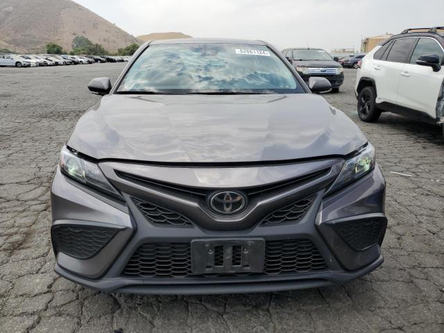 Photo 4 VIN: 4T1G11AK1PU813881 - TOYOTA CAMRY SE N 