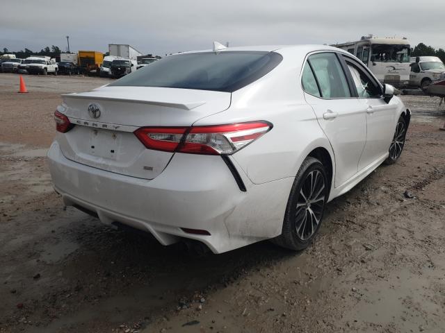 Photo 3 VIN: 4T1G11AK2LU330815 - TOYOTA CAMRY SE 