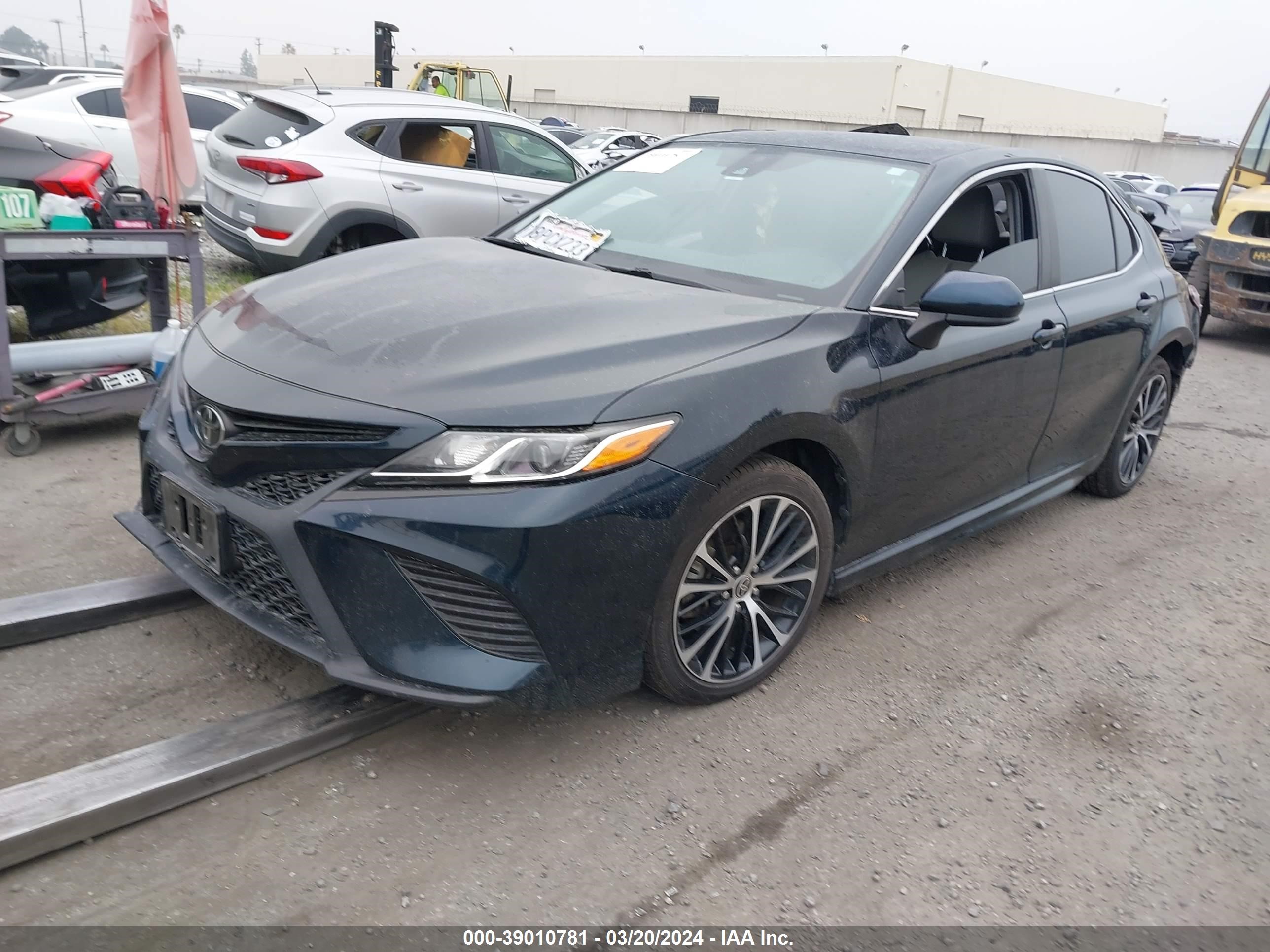 Photo 1 VIN: 4T1G11AK2LU357092 - TOYOTA CAMRY 