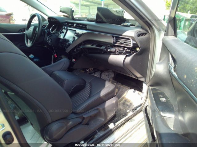 Photo 4 VIN: 4T1G11AK2LU869953 - TOYOTA CAMRY 