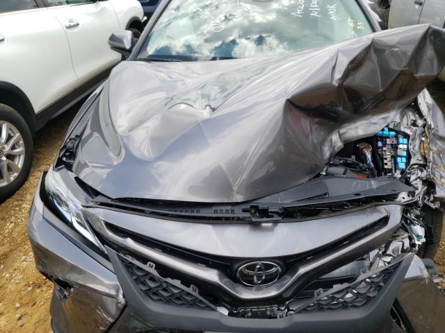 Photo 6 VIN: 4T1G11AK2LU890477 - TOYOTA CAMRY SE 