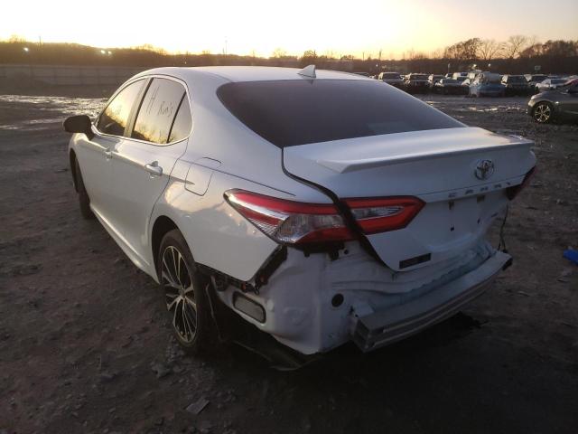 Photo 2 VIN: 4T1G11AK2LU950645 - TOYOTA CAMRY SE 