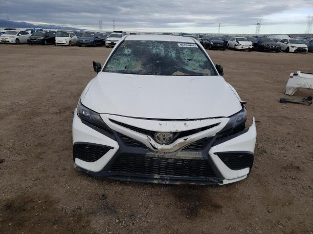 Photo 4 VIN: 4T1G11AK2MU409760 - TOYOTA CAMRY 