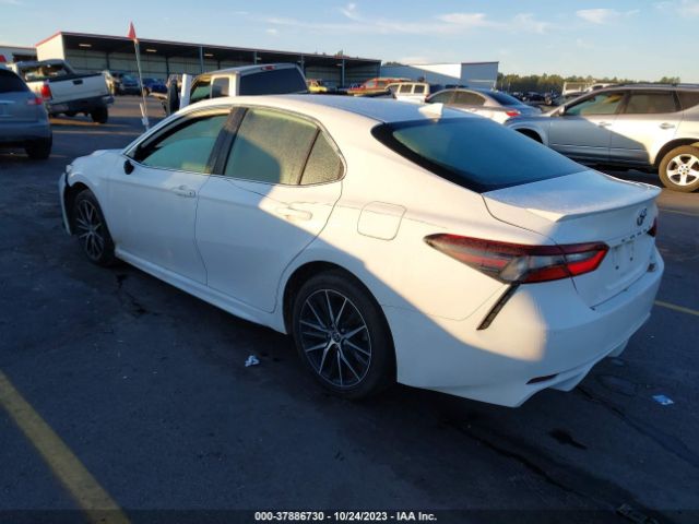 Photo 2 VIN: 4T1G11AK2MU585367 - TOYOTA CAMRY 