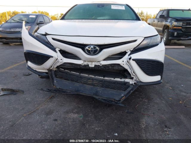 Photo 5 VIN: 4T1G11AK2MU585367 - TOYOTA CAMRY 