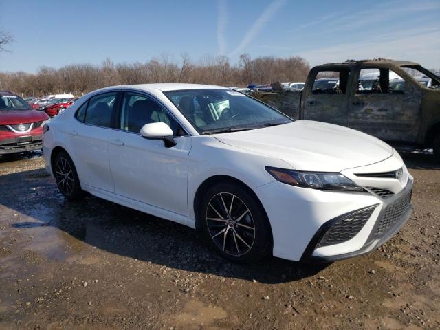 Photo 3 VIN: 4T1G11AK2MU589970 - TOYOTA CAMRY SE 