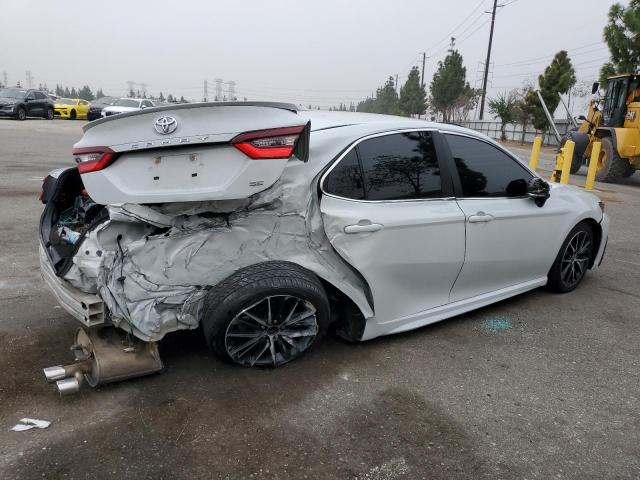 Photo 2 VIN: 4T1G11AK2NU013488 - TOYOTA CAMRY SE 