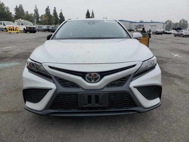 Photo 4 VIN: 4T1G11AK2NU013488 - TOYOTA CAMRY SE 