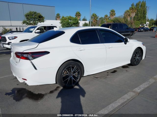 Photo 3 VIN: 4T1G11AK2NU051061 - TOYOTA CAMRY 