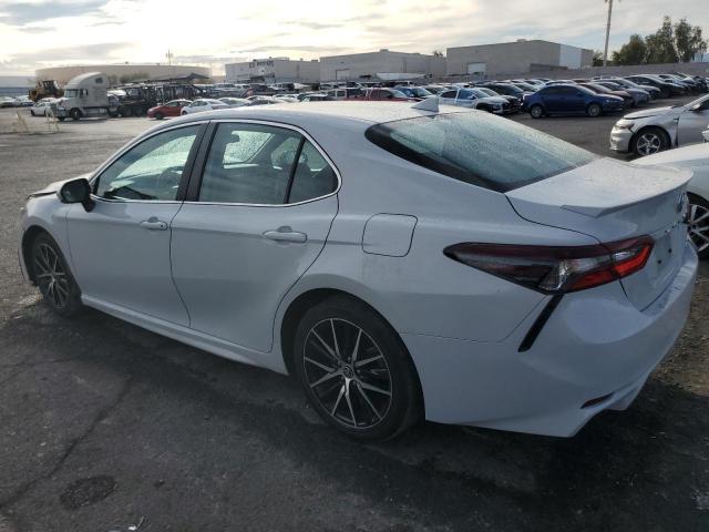 Photo 1 VIN: 4T1G11AK2NU061282 - TOYOTA CAMRY SE 