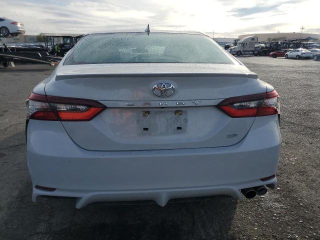 Photo 5 VIN: 4T1G11AK2NU061282 - TOYOTA CAMRY SE 