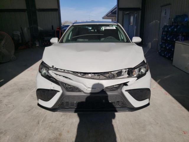 Photo 4 VIN: 4T1G11AK2NU063307 - TOYOTA CAMRY 