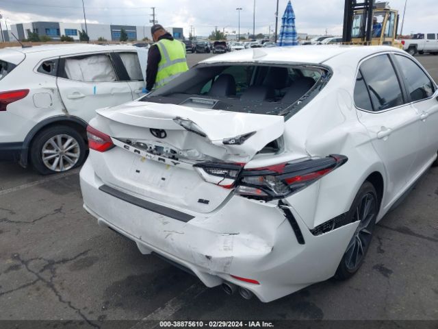 Photo 5 VIN: 4T1G11AK2NU066739 - TOYOTA CAMRY 