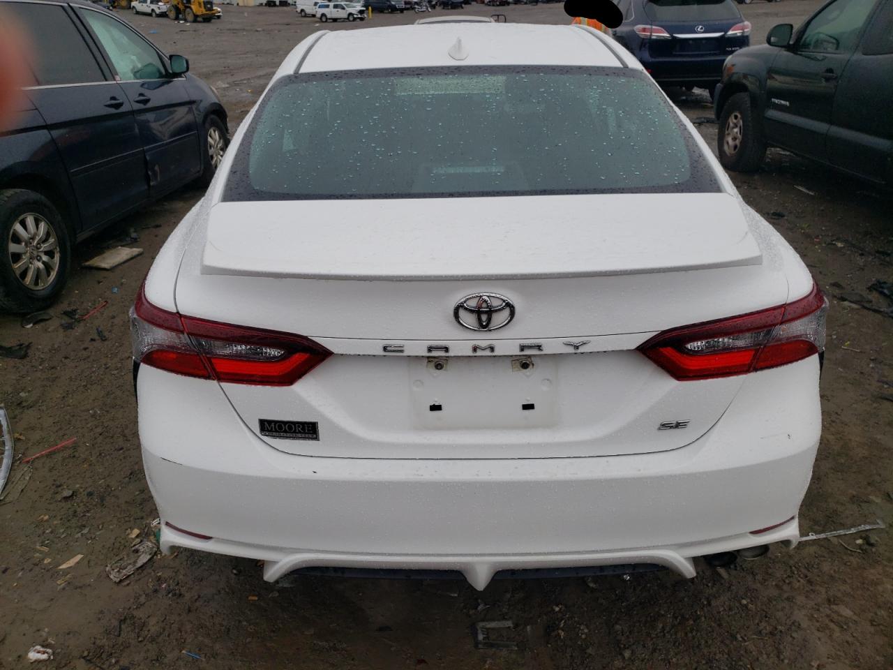 Photo 5 VIN: 4T1G11AK2NU628946 - TOYOTA CAMRY 