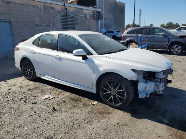 Photo 3 VIN: 4T1G11AK2NU640921 - TOYOTA CAMRY SE 