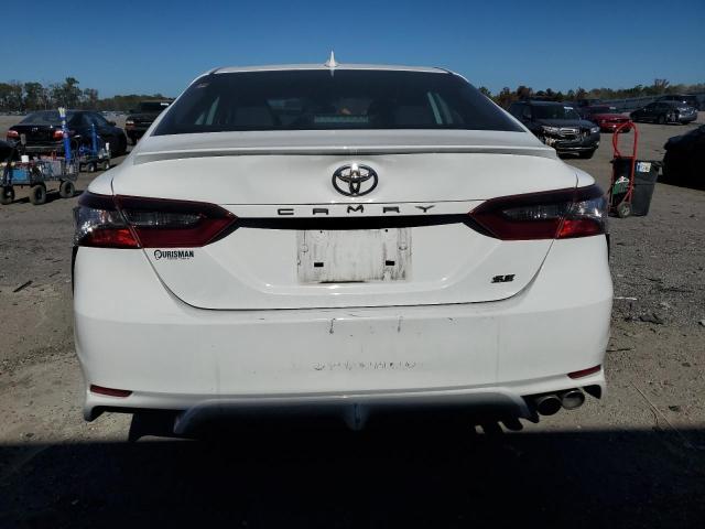 Photo 5 VIN: 4T1G11AK2NU640921 - TOYOTA CAMRY SE 