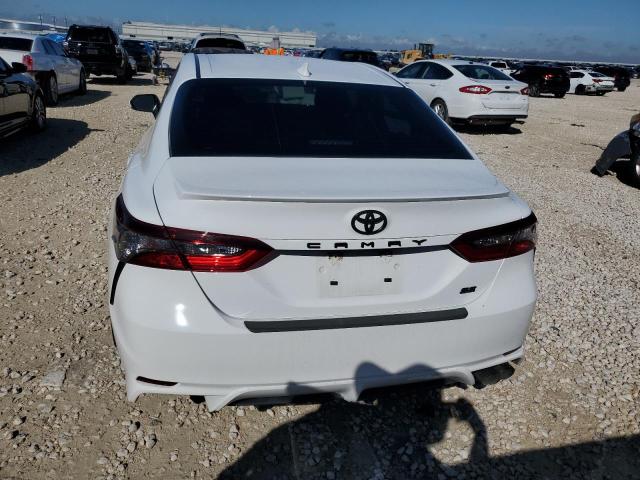 Photo 5 VIN: 4T1G11AK2NU670100 - TOYOTA CAMRY SE 