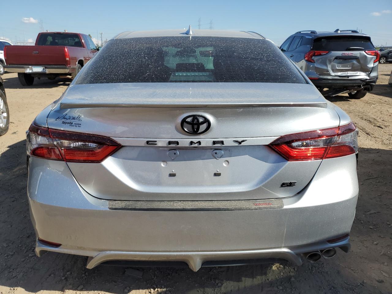 Photo 5 VIN: 4T1G11AK2NU679606 - TOYOTA CAMRY 