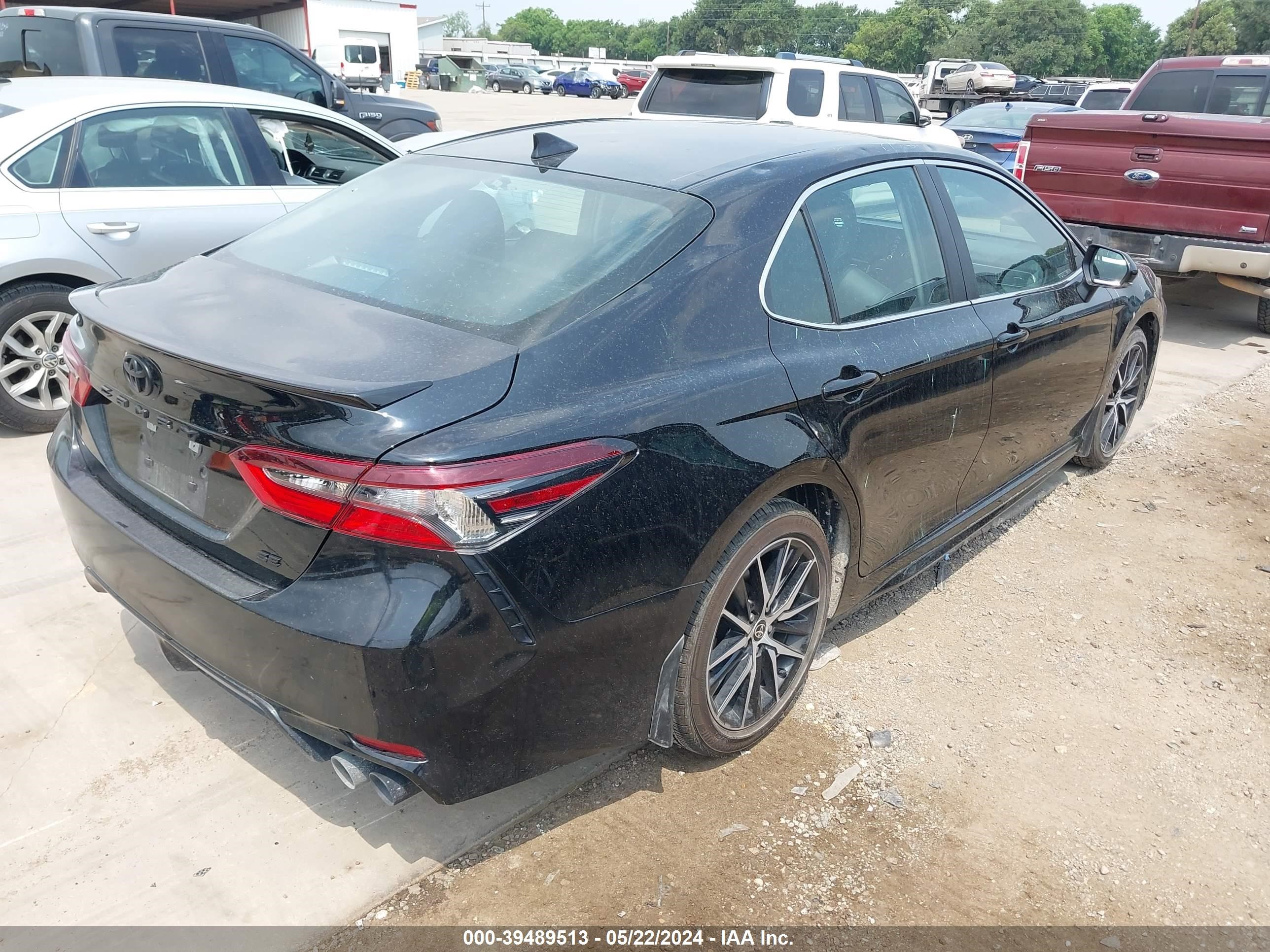 Photo 3 VIN: 4T1G11AK2RU840901 - TOYOTA CAMRY 