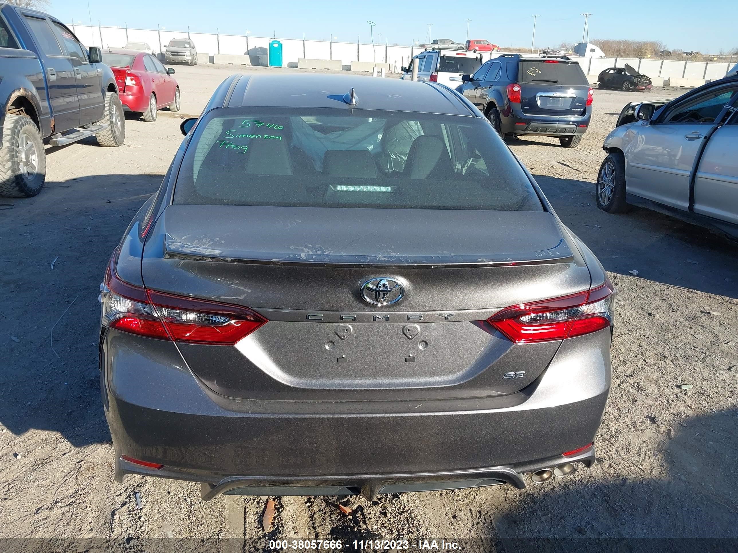 Photo 15 VIN: 4T1G11AK2RU844124 - TOYOTA CAMRY 