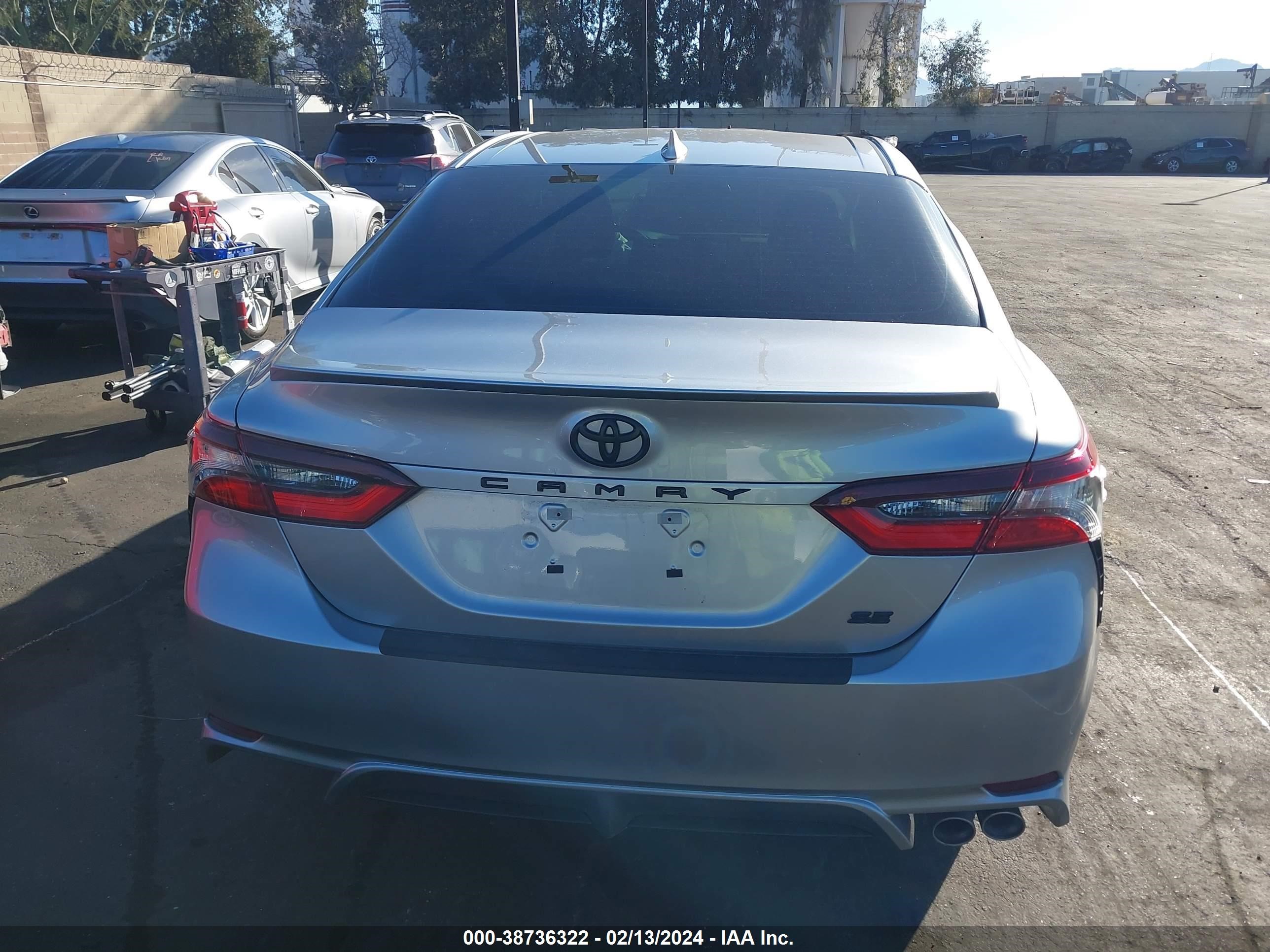 Photo 15 VIN: 4T1G11AK2RU885210 - TOYOTA CAMRY 