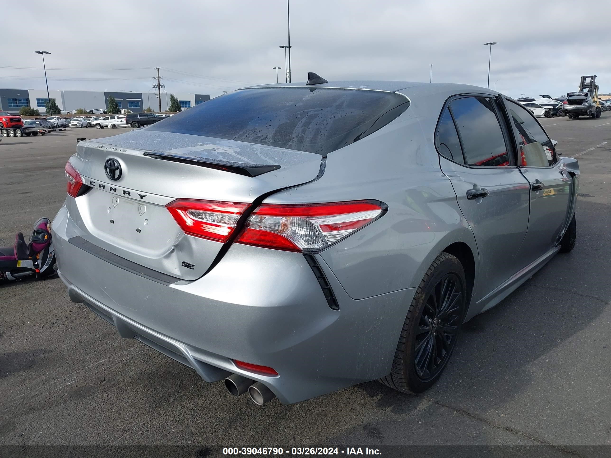 Photo 3 VIN: 4T1G11AK3LU376380 - TOYOTA CAMRY 