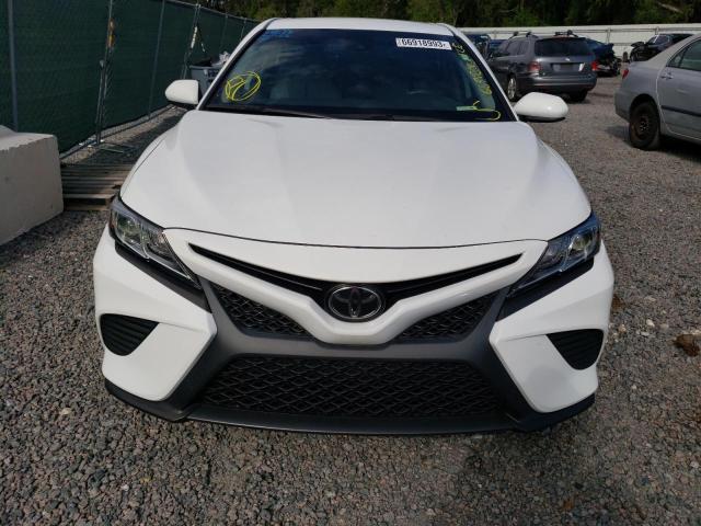 Photo 4 VIN: 4T1G11AK3LU501569 - TOYOTA CAMRY SE 