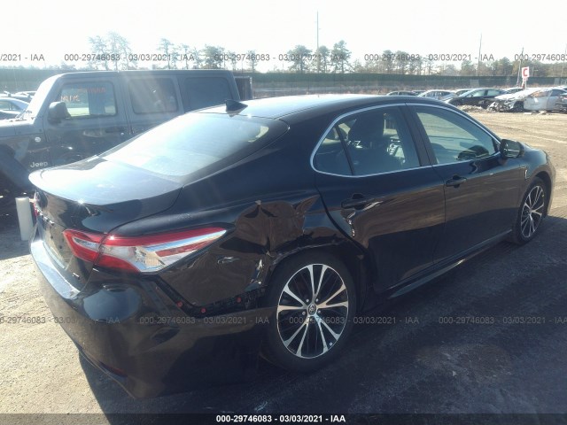 Photo 3 VIN: 4T1G11AK3LU504147 - TOYOTA CAMRY 