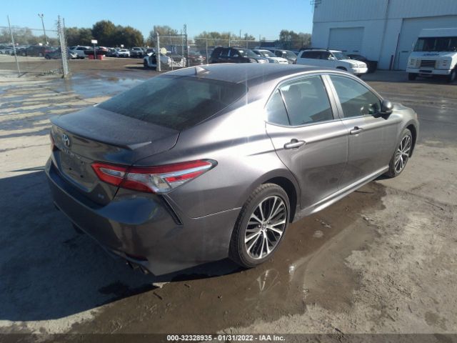 Photo 3 VIN: 4T1G11AK3LU889113 - TOYOTA CAMRY 