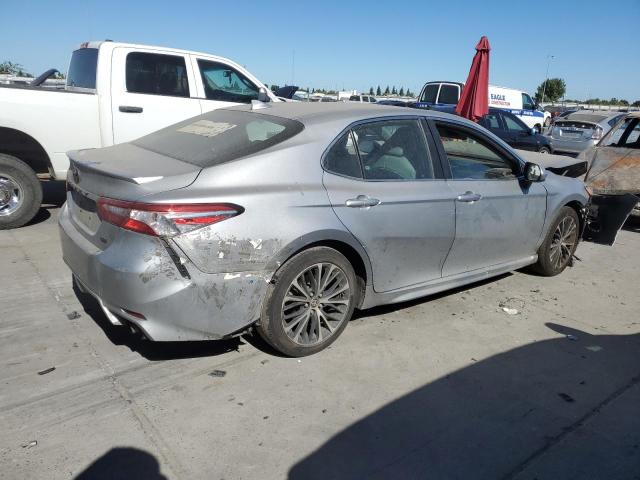 Photo 2 VIN: 4T1G11AK3LU959094 - TOYOTA CAMRY SE 