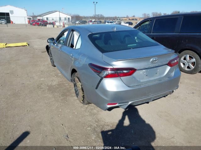 Photo 2 VIN: 4T1G11AK3MU413140 - TOYOTA CAMRY 