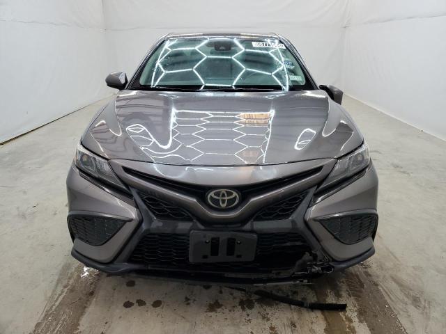 Photo 4 VIN: 4T1G11AK3MU545301 - TOYOTA CAMRY 