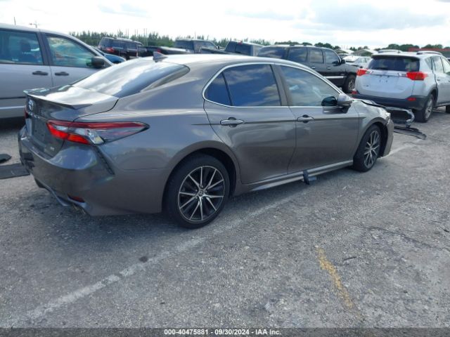 Photo 3 VIN: 4T1G11AK3MU553298 - TOYOTA CAMRY 