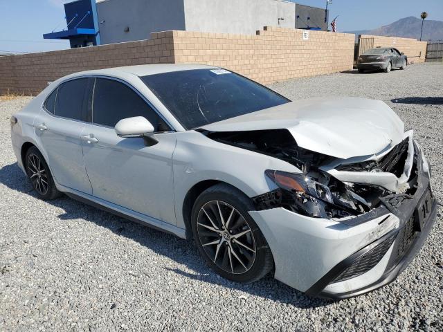 Photo 3 VIN: 4T1G11AK3NU057659 - TOYOTA CAMRY SE 