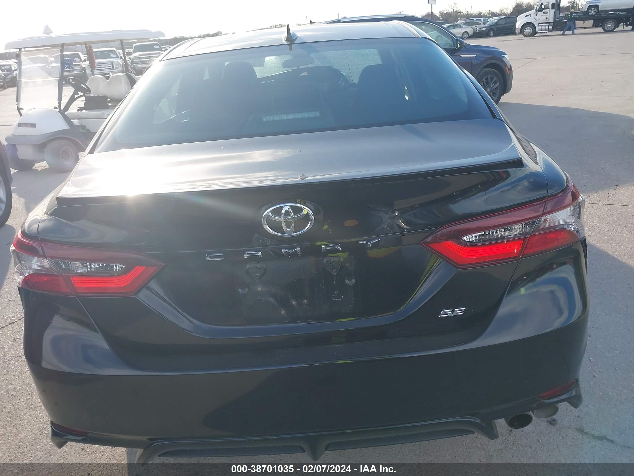 Photo 15 VIN: 4T1G11AK3NU642578 - TOYOTA CAMRY 