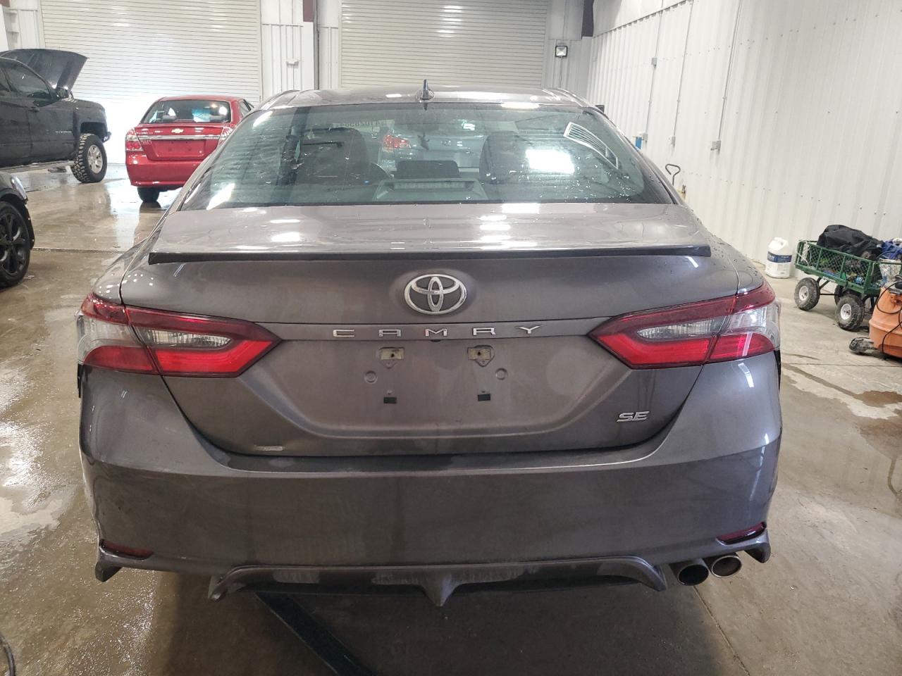 Photo 5 VIN: 4T1G11AK3NU674673 - TOYOTA CAMRY 