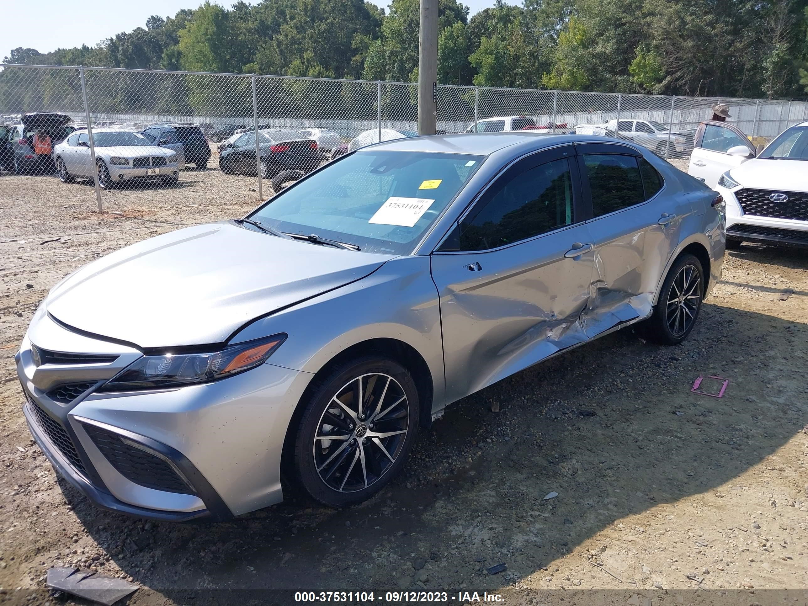 Photo 5 VIN: 4T1G11AK3NU713858 - TOYOTA CAMRY 