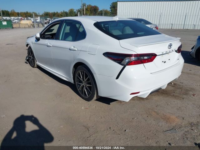 Photo 2 VIN: 4T1G11AK3NU717263 - TOYOTA CAMRY 