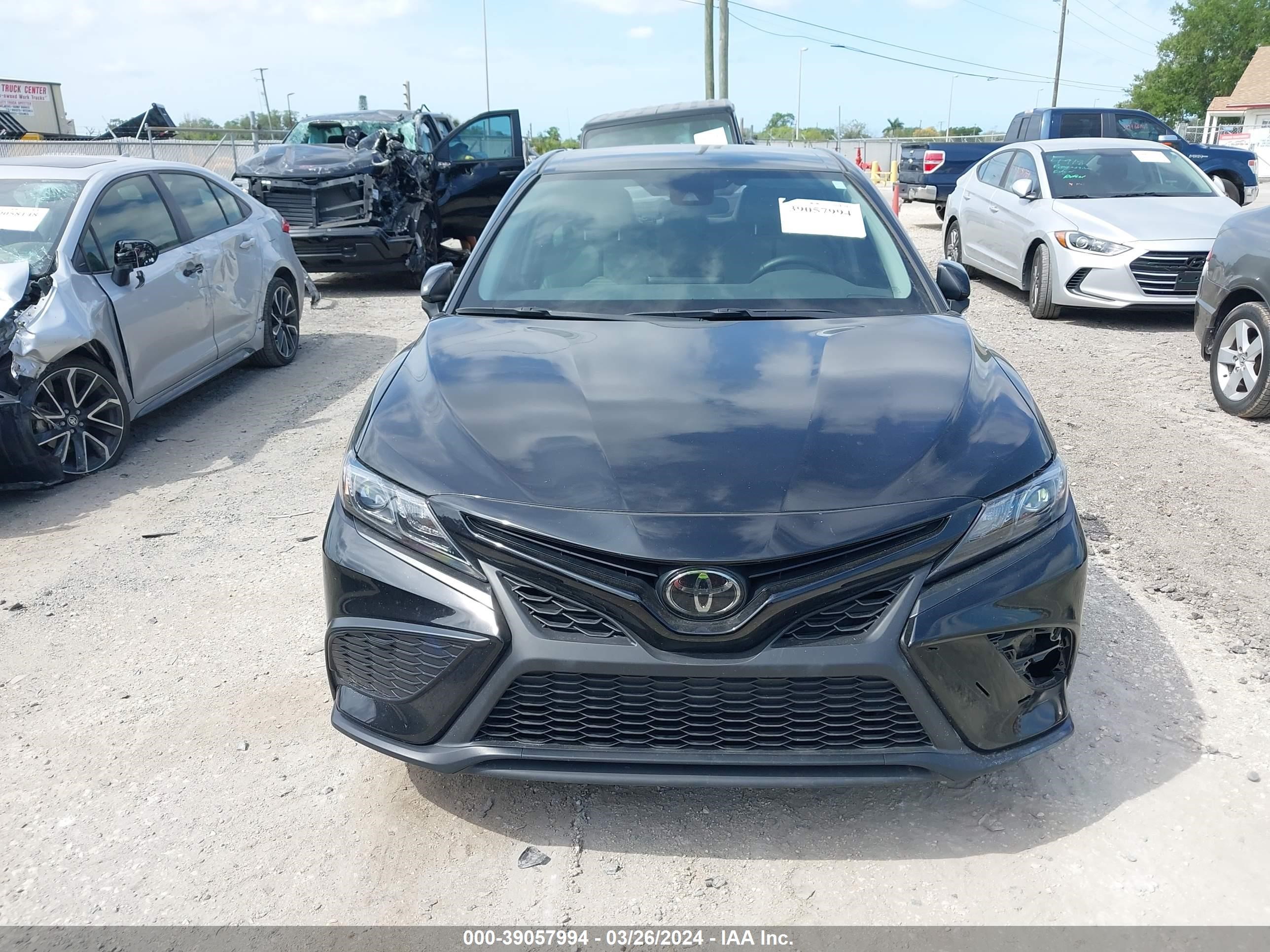 Photo 11 VIN: 4T1G11AK3PU095640 - TOYOTA CAMRY 