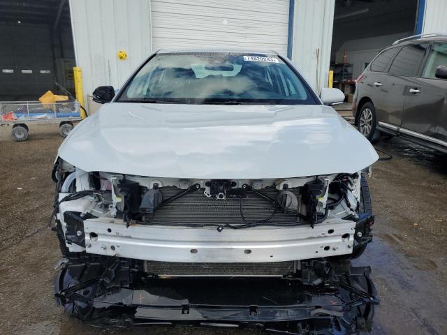 Photo 4 VIN: 4T1G11AK3PU138311 - TOYOTA CAMRY 