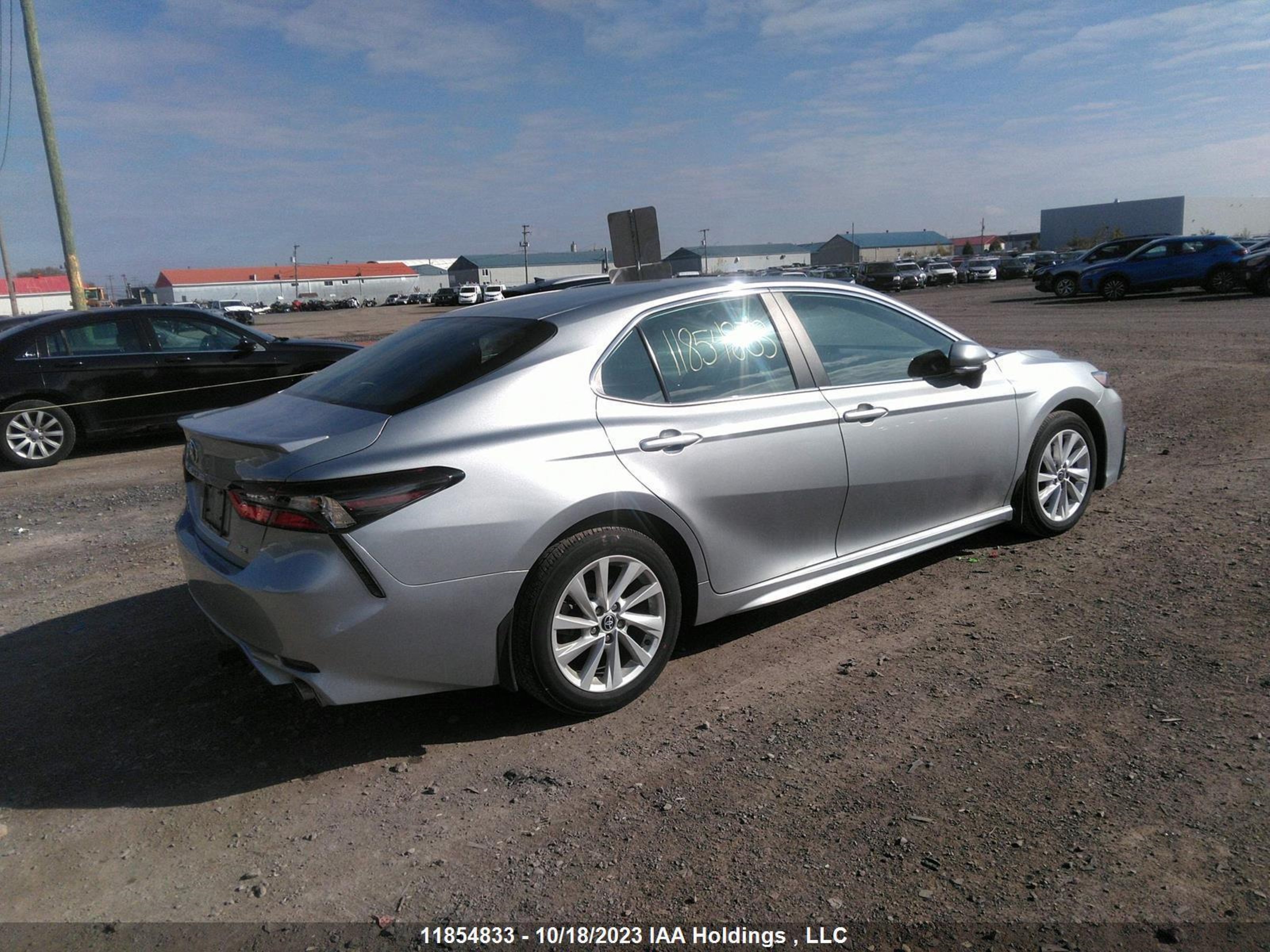 Photo 3 VIN: 4T1G11AK3PU739301 - TOYOTA CAMRY 