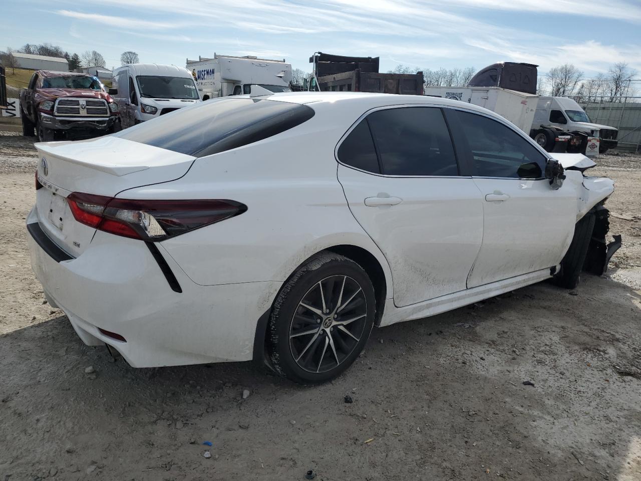 Photo 2 VIN: 4T1G11AK3PU743834 - TOYOTA CAMRY 